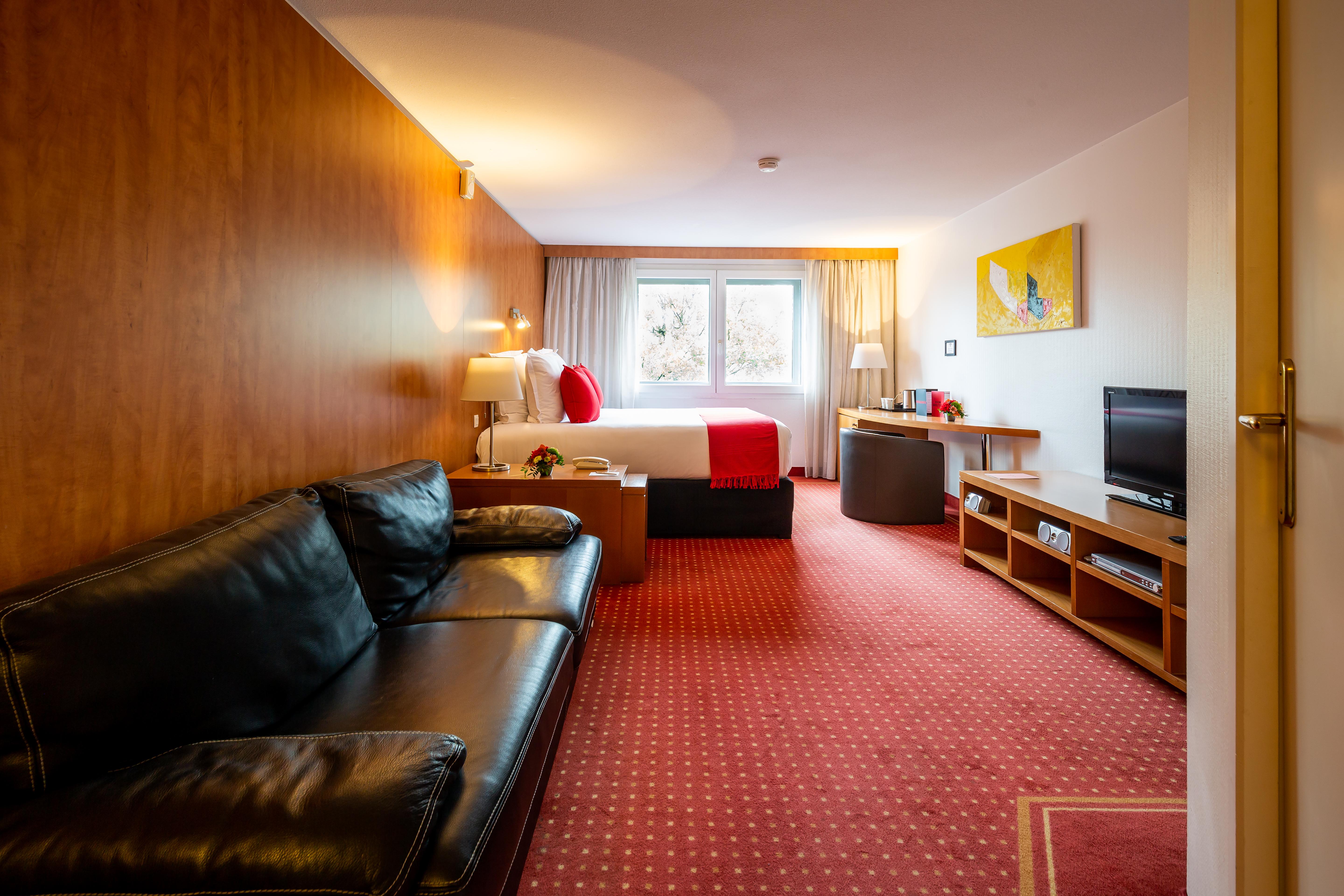 Le M & Spa Bordeaux Aeroport By Hotels & Preference Merignac  Exterior photo