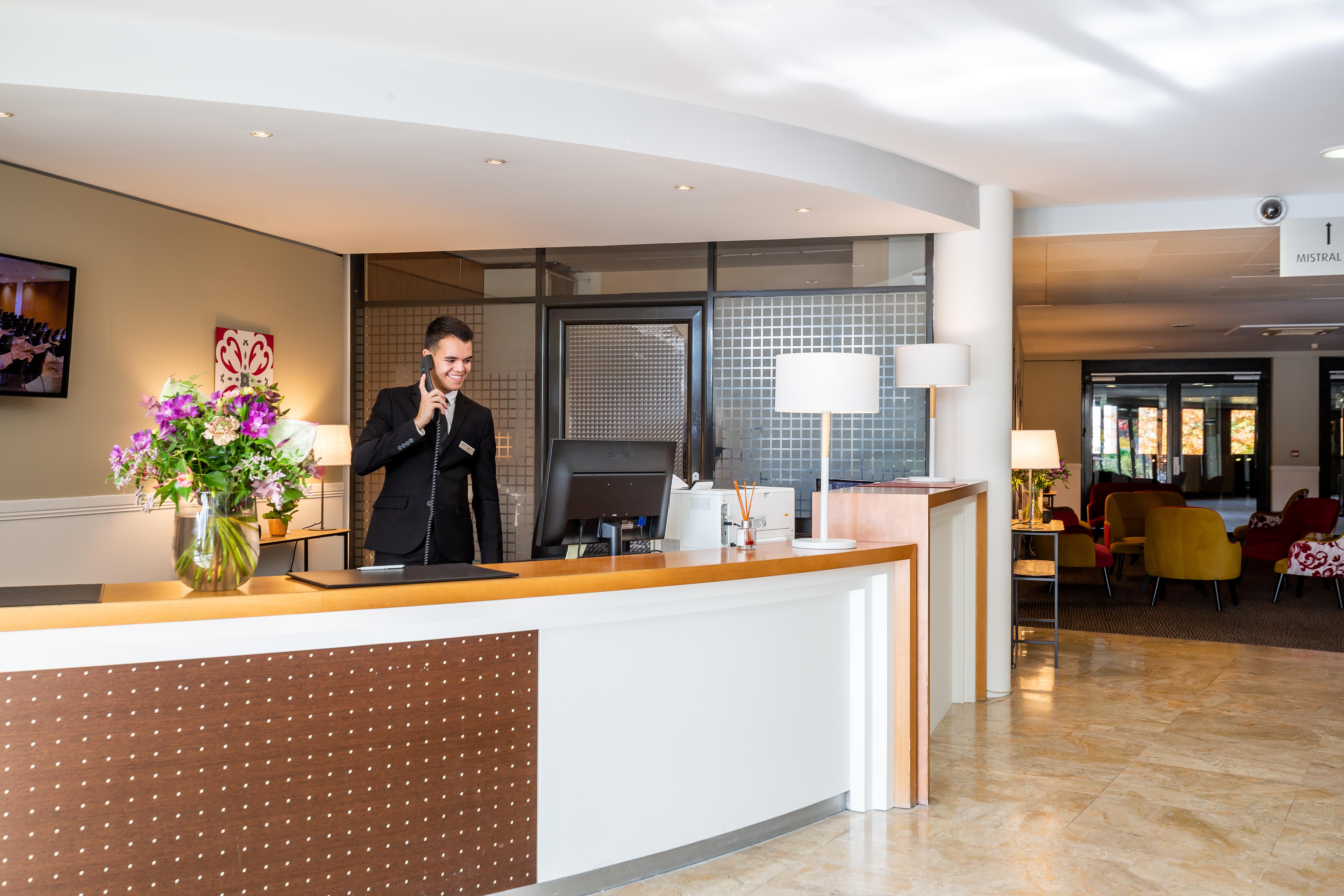 Le M & Spa Bordeaux Aeroport By Hotels & Preference Merignac  Exterior photo